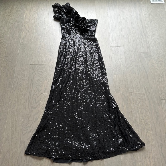 Ieena Mac Duggal Sequin Ruffled One Shoulder Gown Black Maxi Dress - Size 6 - Picture 2 of 14